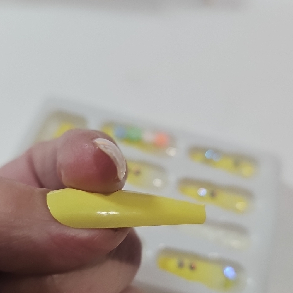Handmade 3D Floral & Crystal Yellow Ombre Coffin Press-On Nails - 12pc Set New - Picture 7 of 7